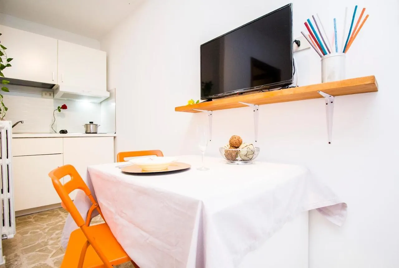 Innpisarentals - Cozy Flat Apartment Pisa